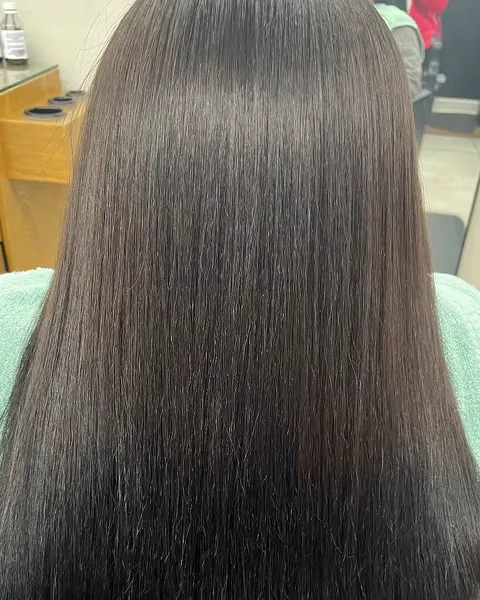 Blower largo y liso hecho por Andrea